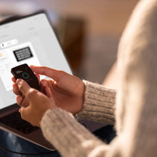 Lade das Bild in den Galerie-Viewer, Trezor Safe 5
